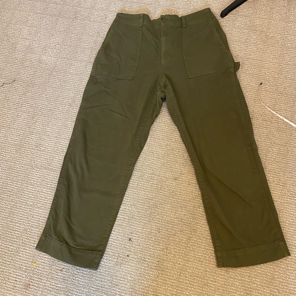 Cropped green utility trousers